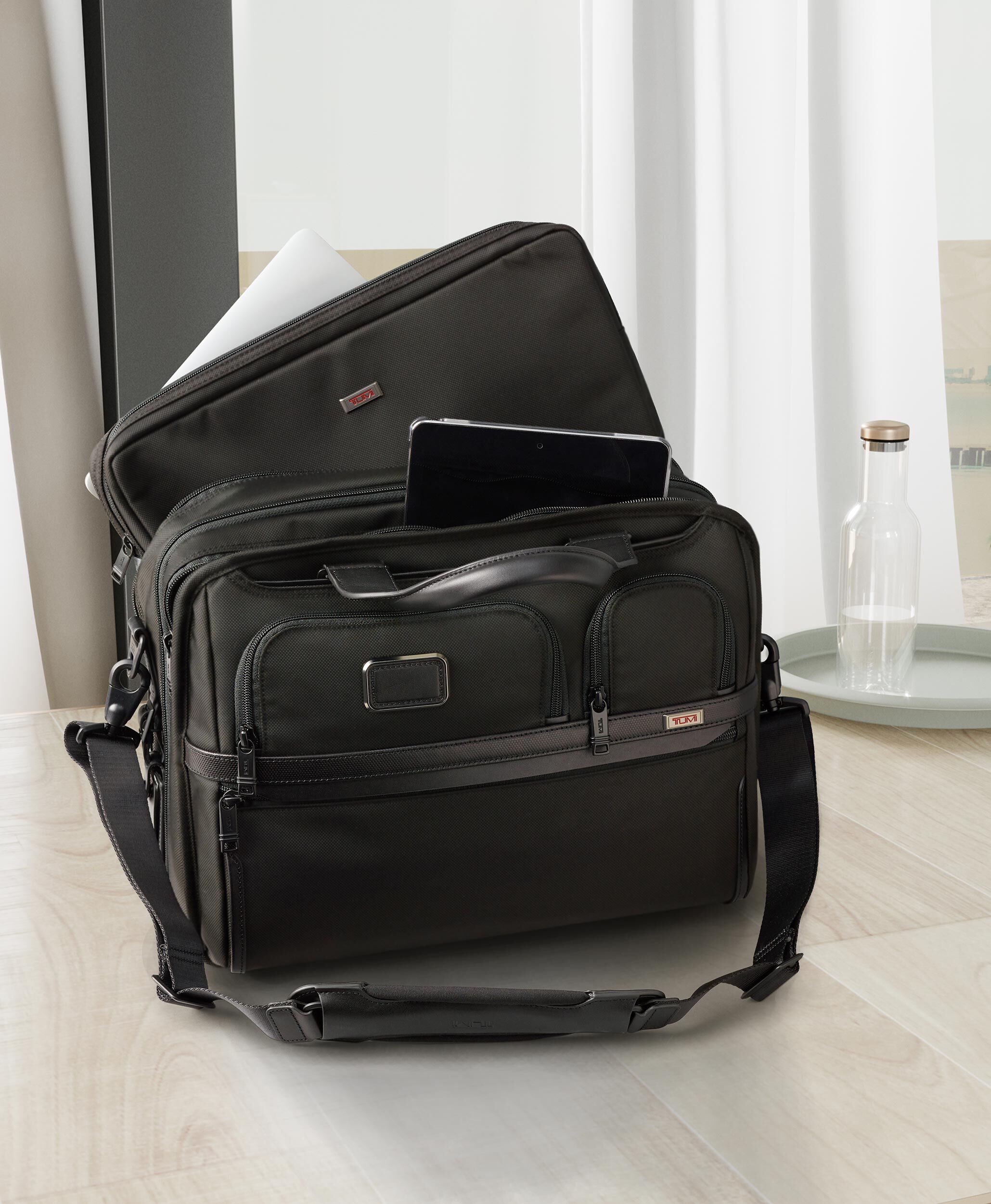 Alpha 3 Laptop Briefcase | TUMI Hungary