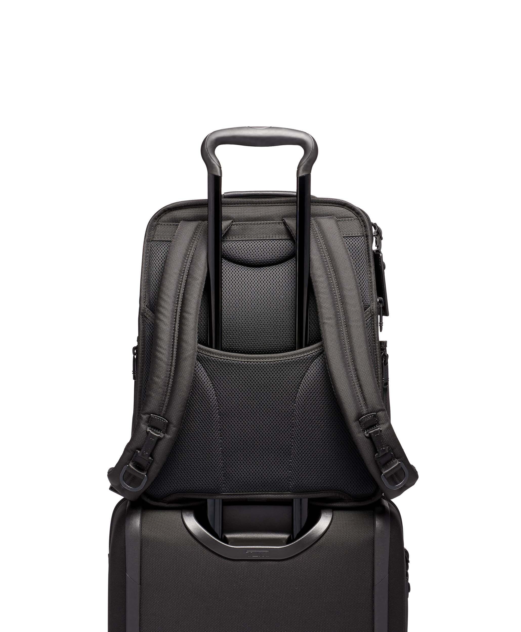 Alpha 3 Slim Solutions Brief Pack TUMI Hungary