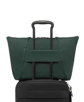 VOYAGEUR Q Tote