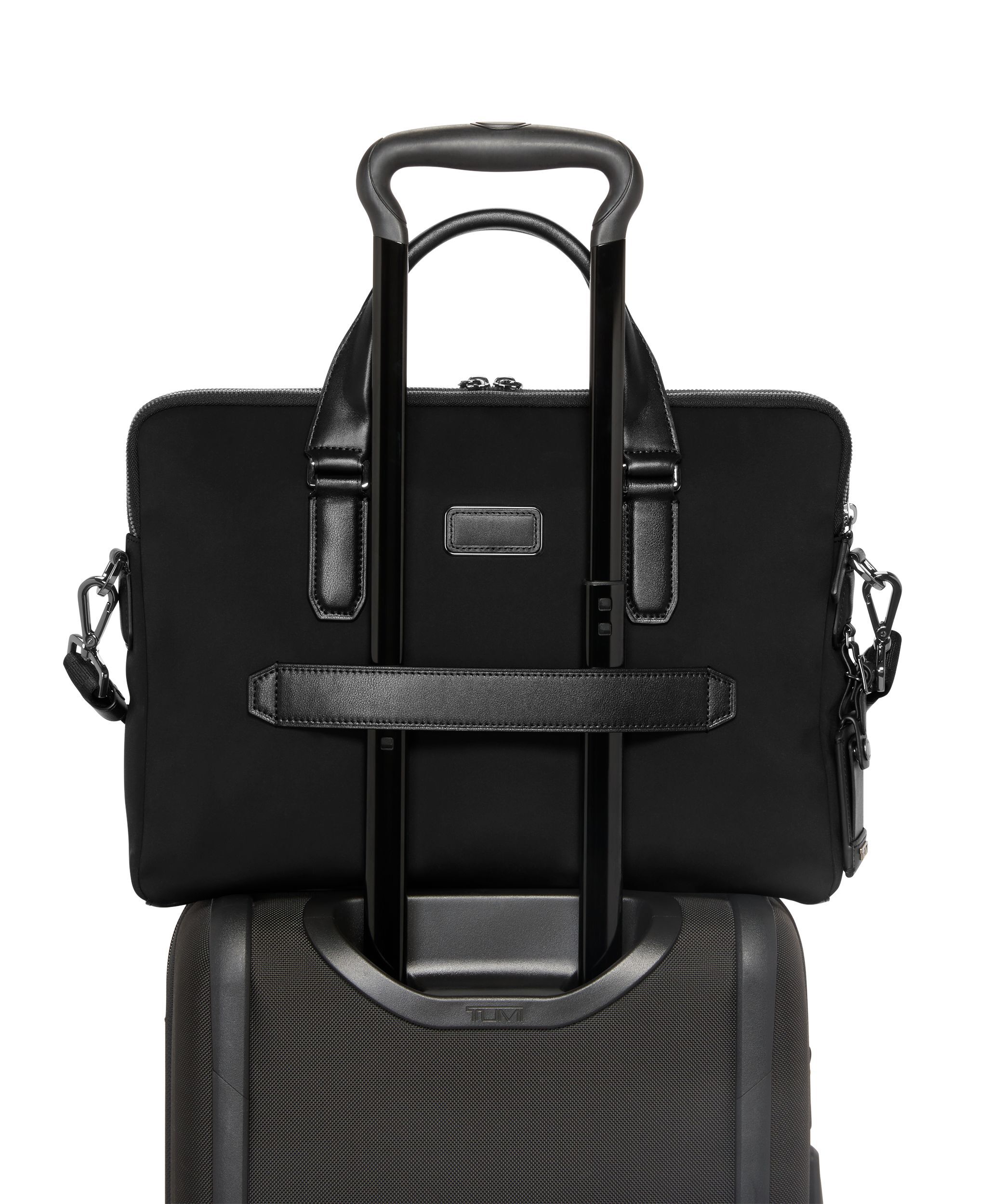 Tumi best sale slim briefcase
