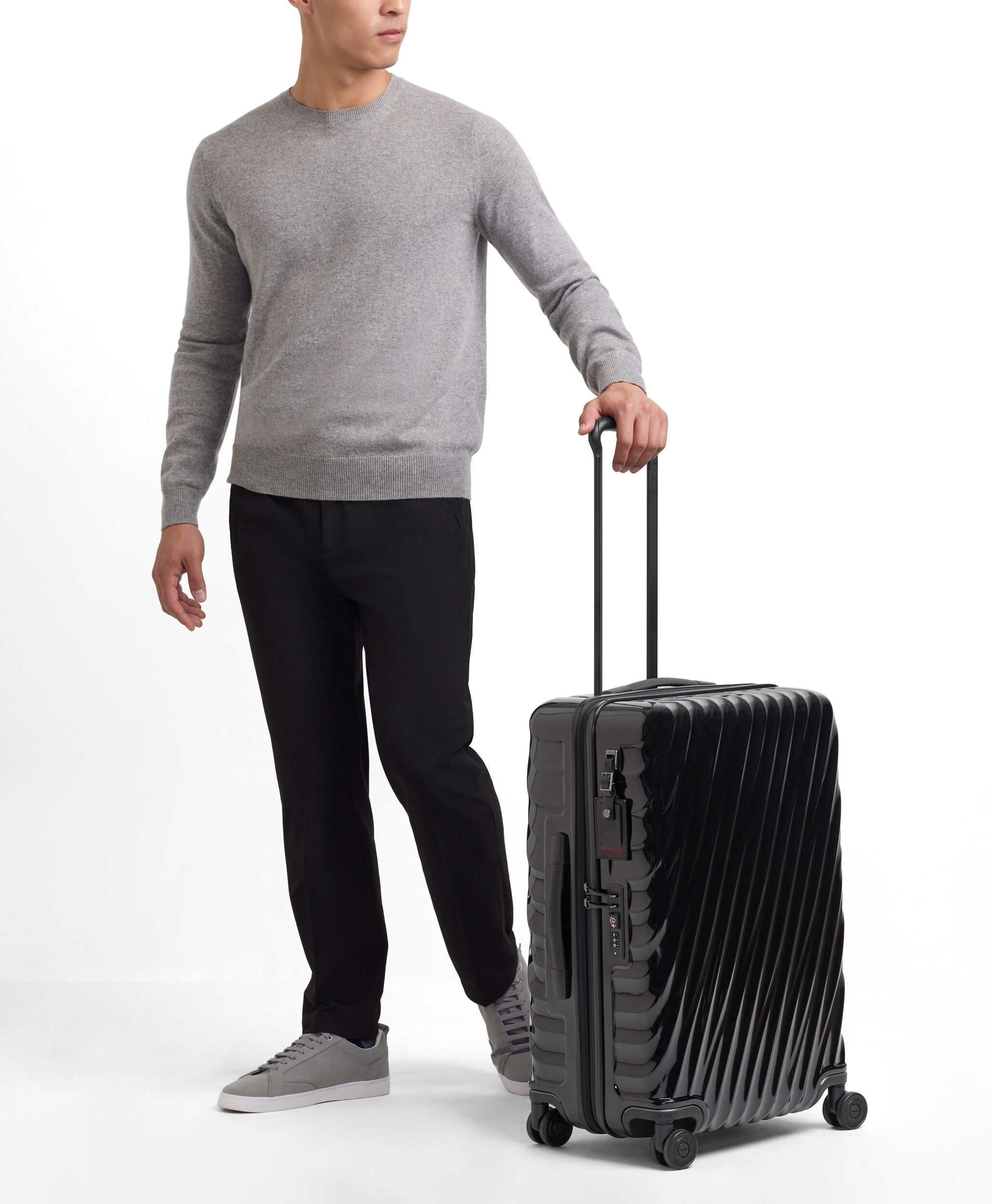 19 Degree Short Trip Expandable Checked Luggage 66 cm TUMI Hungary
