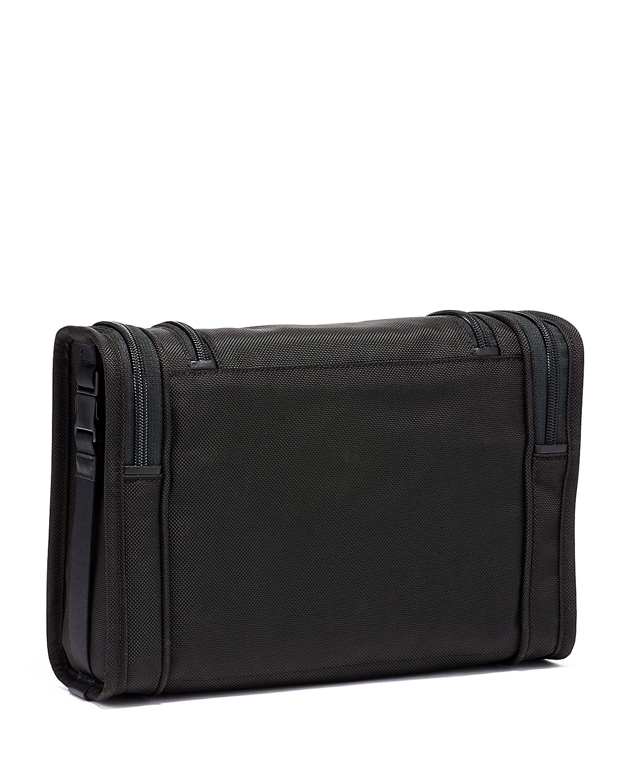 Alpha 3 Hanging Travel Kit TUMI Hungary