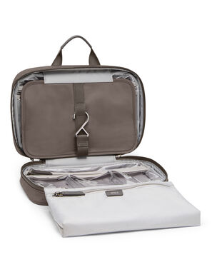 VOYAGEUR Madeline Cosmetic Pouch