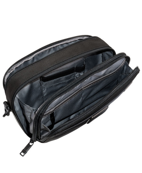 Tumi alpha 2 clutch hotsell