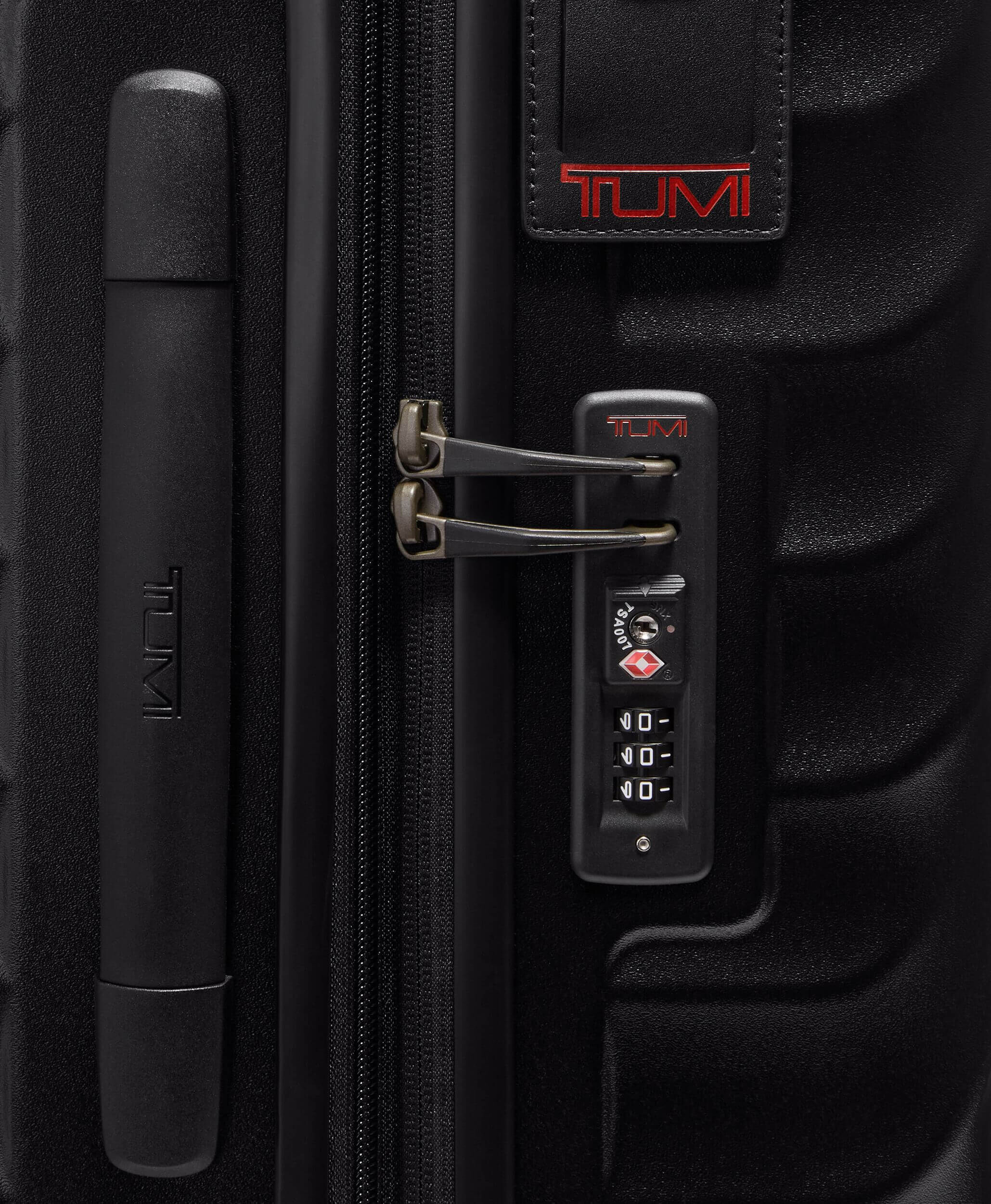 19 Degree Short Trip Expandable Checked Luggage 66 cm