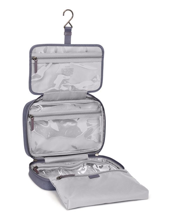 Tumi beauty case 2025