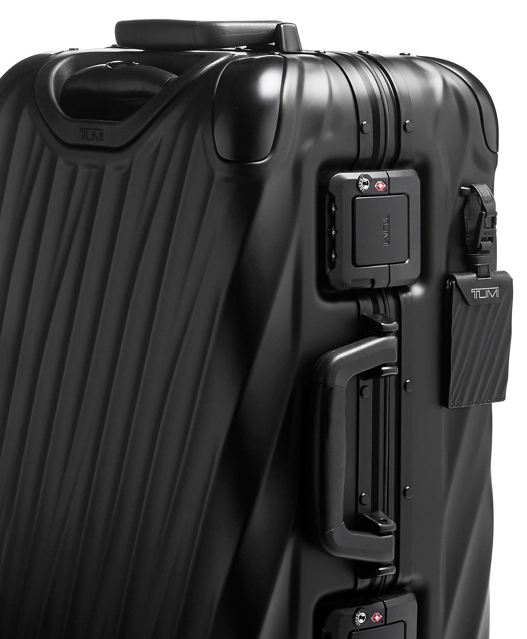 International Carry-On 19 Degree Aluminum