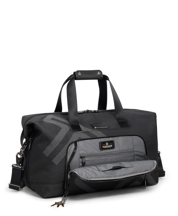 Tumi overnight bag with wheels sale