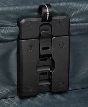Arriv&eacute; Medium Dual Access Expandable Checked