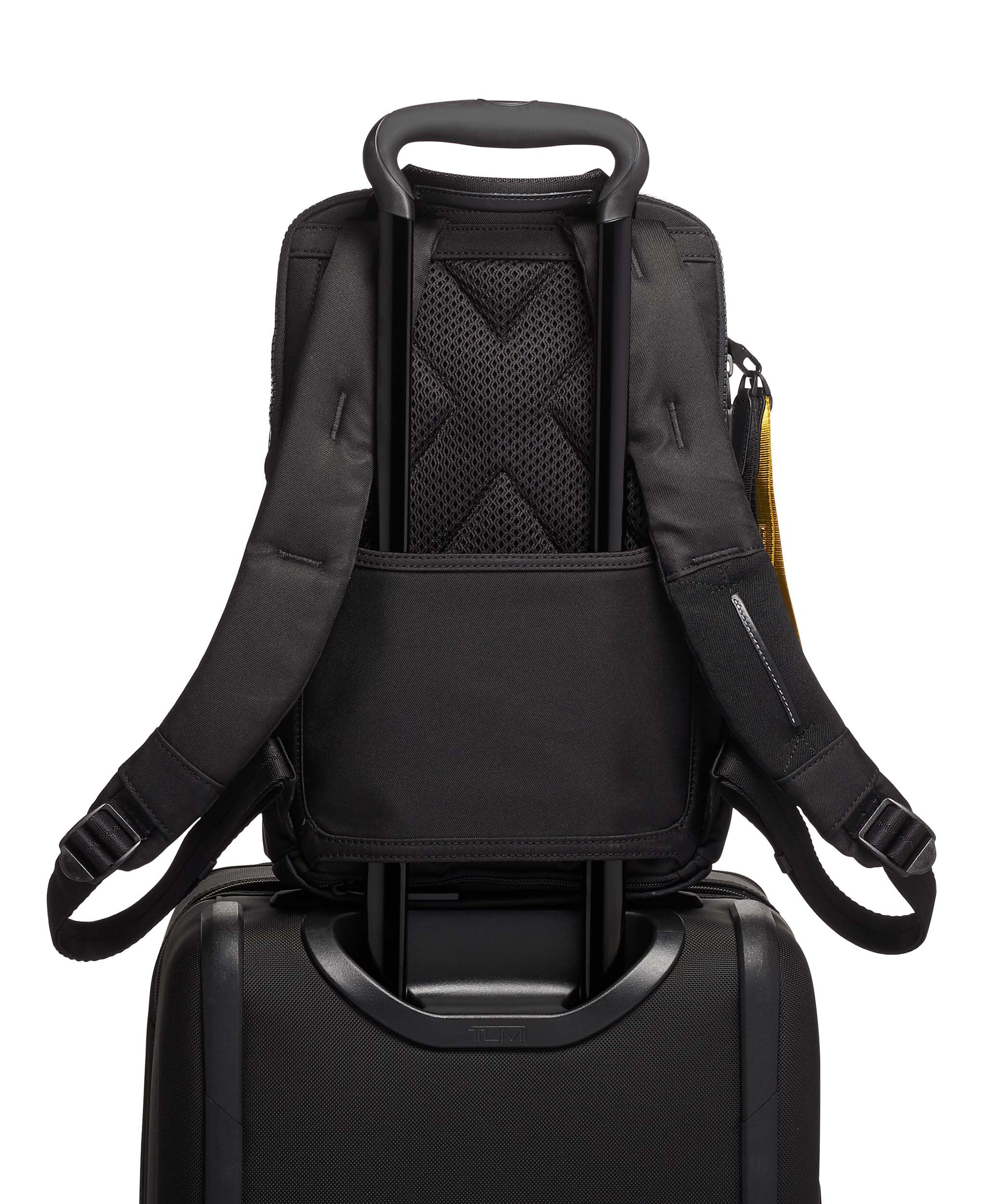 Tumi tahoe outlet