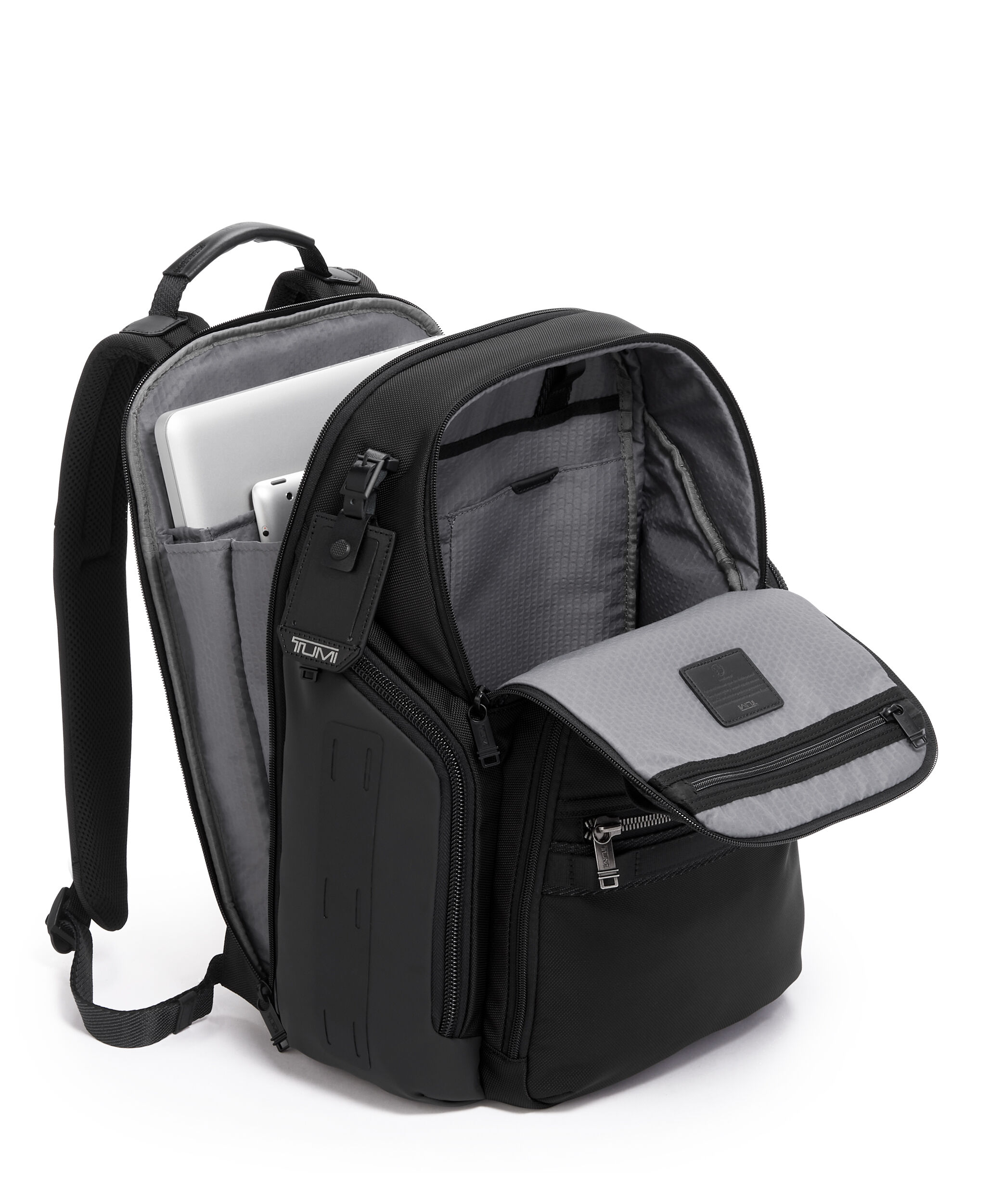 ✨新品未使用✨ TUMI Alpha BRAVO アール コンパクト ブリーフ