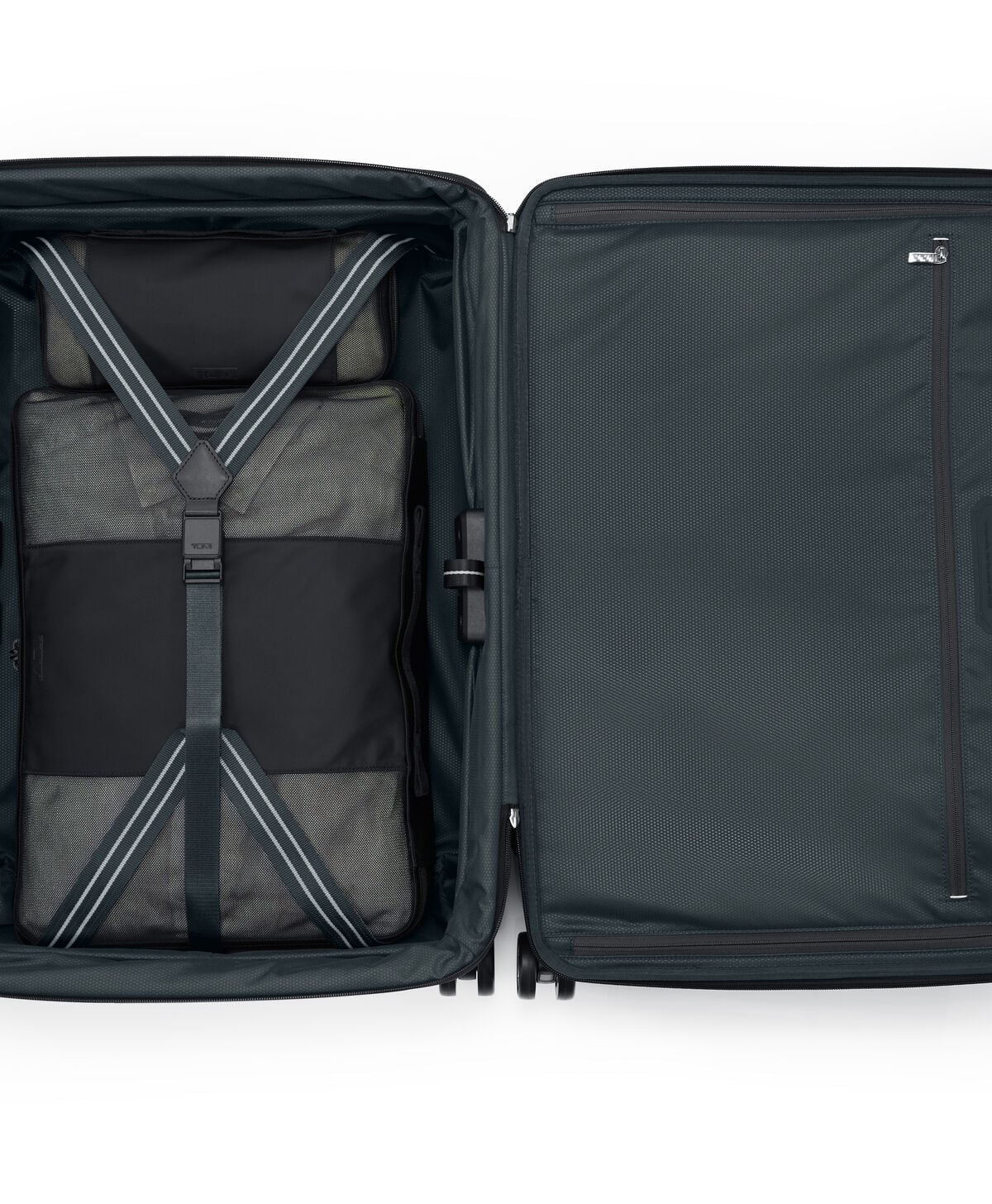 Arriv&eacute; Medium Dual Access Expandable Checked